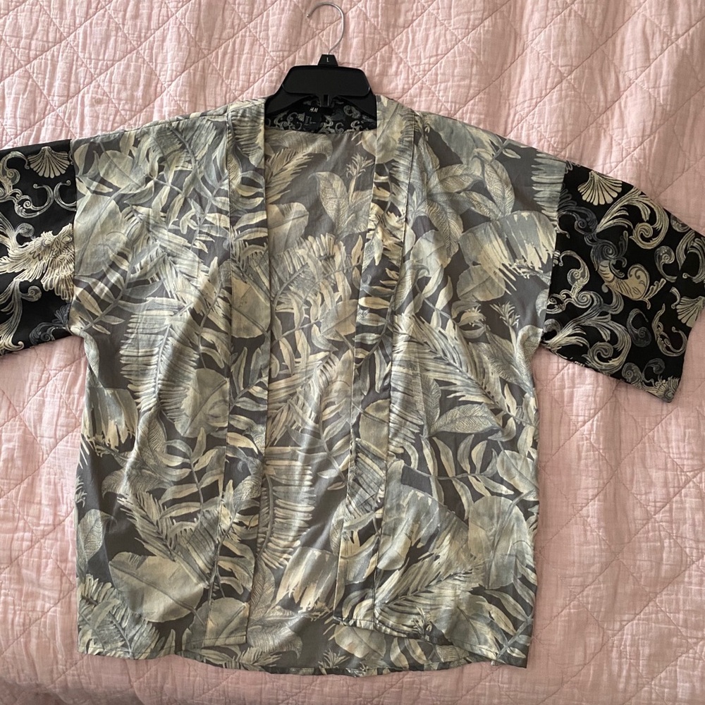 Jacket/robe styled piece